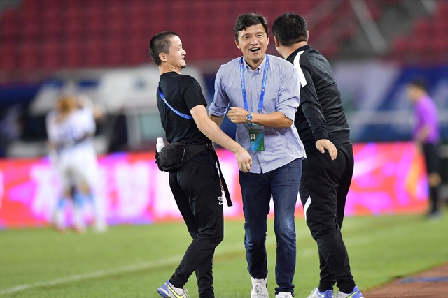 沙巴体育官网-萨克拉门托国王转会期强势反弹；志在中超名次提升；悬念犹存；年轻球员得到机会(足坛最新转会一览表)